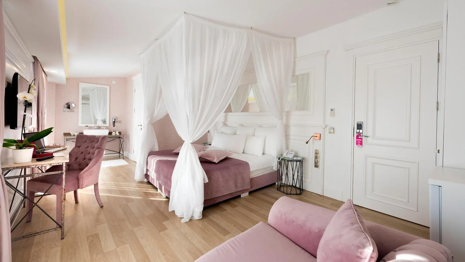 Nun Hotel 安塔利亚 4*,